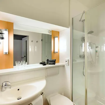 Отель Ibis Koenigsplatz 2*