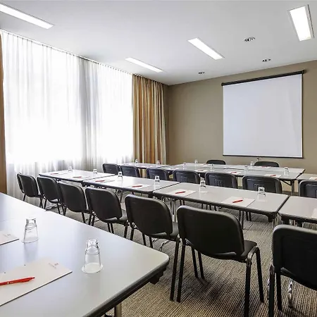 Ibis Koenigsplatz Hotel 2*