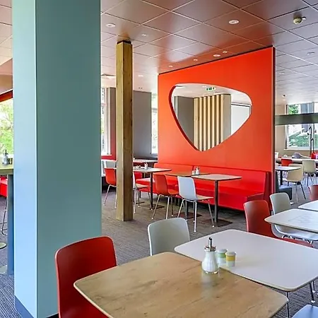 מלון Ibis Koenigsplatz אוגסבורג
