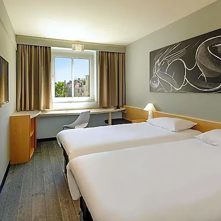 Ibis Koenigsplatz מלון 2*