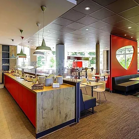 Ibis Koenigsplatz 2* אוגסבורג