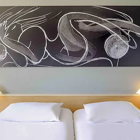 מלון Ibis Koenigsplatz אוגסבורג