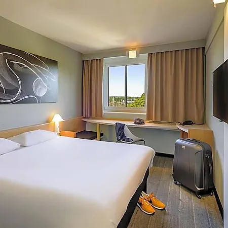 Ibis Koenigsplatz 2* אוגסבורג