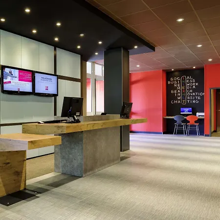Ibis Koenigsplatz מלון 2*