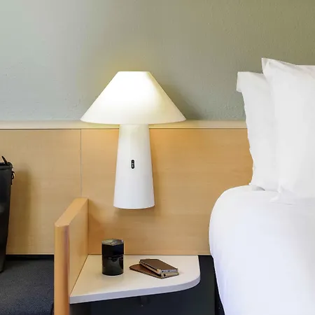 מלון Ibis Koenigsplatz אוגסבורג