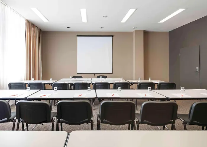 Ibis Koenigsplatz Hotel 2*
